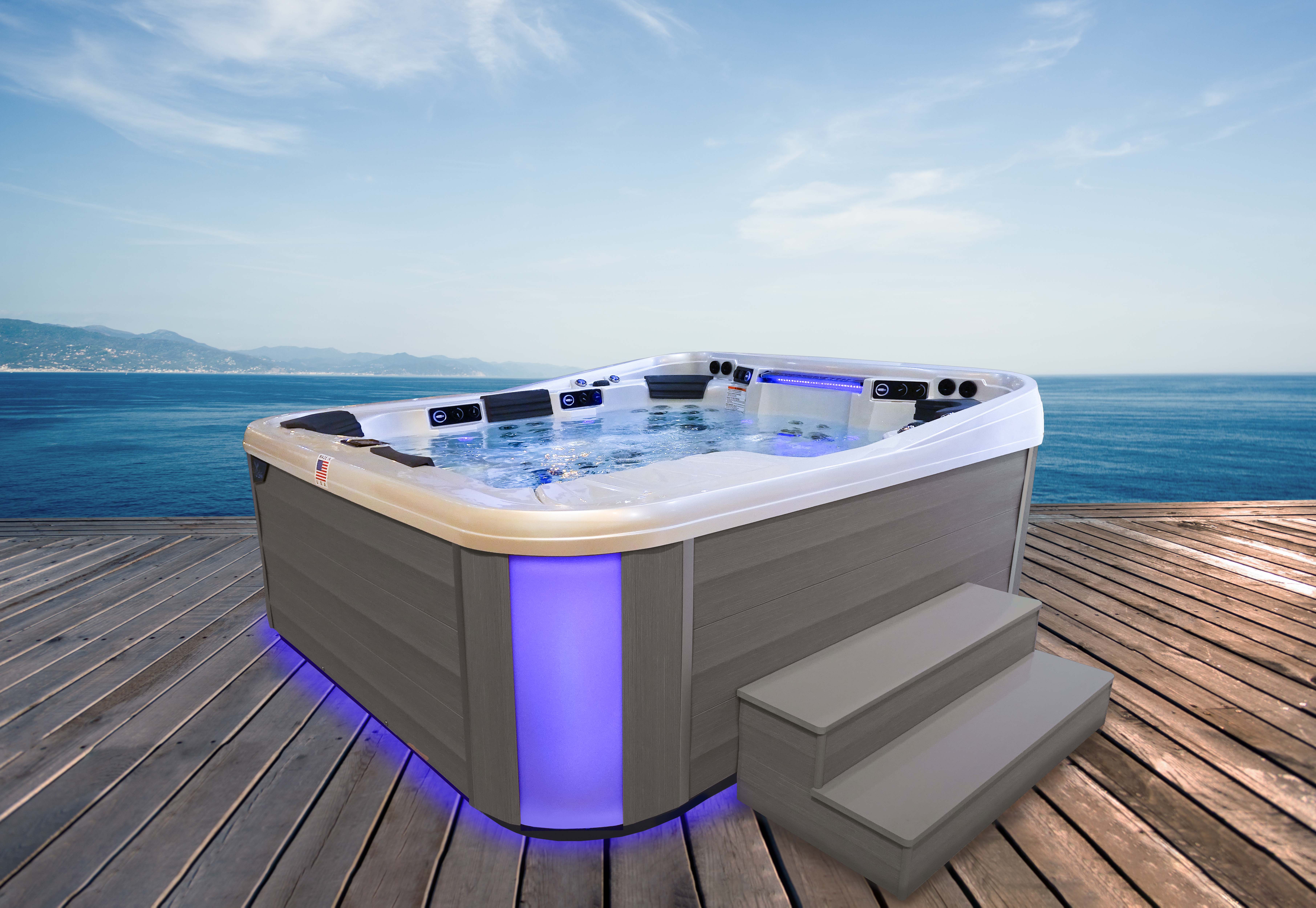 Hot tub with steps